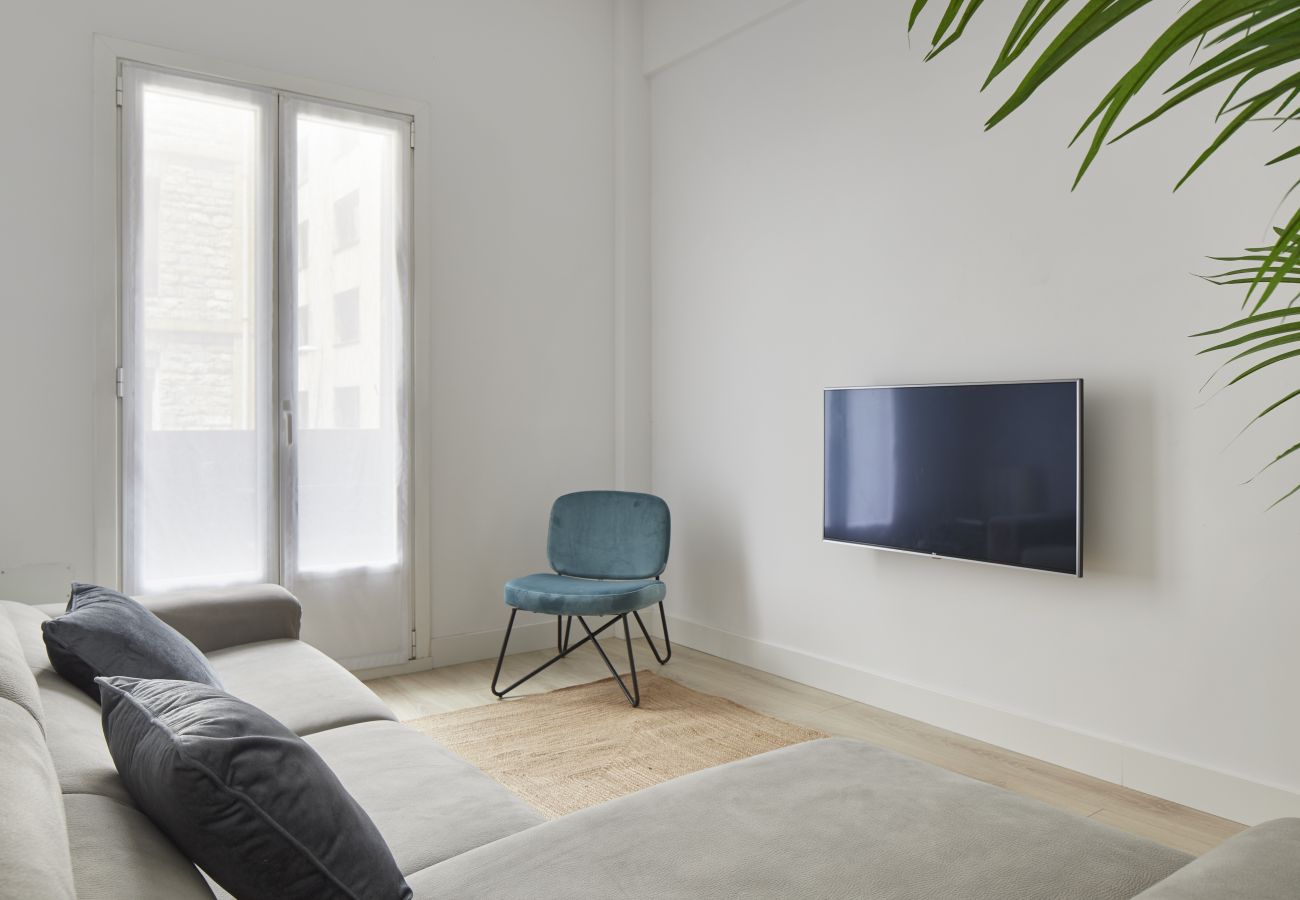 Tourist apartment in Ondarreta beach in San Sebastián