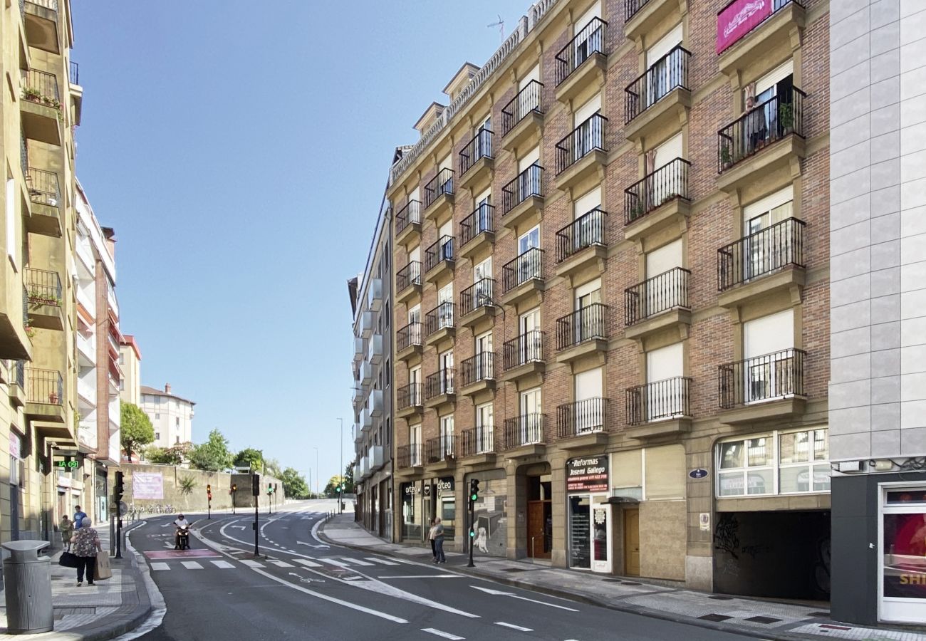 Apartment in San Sebastián - Always Easy I Cristina Enea