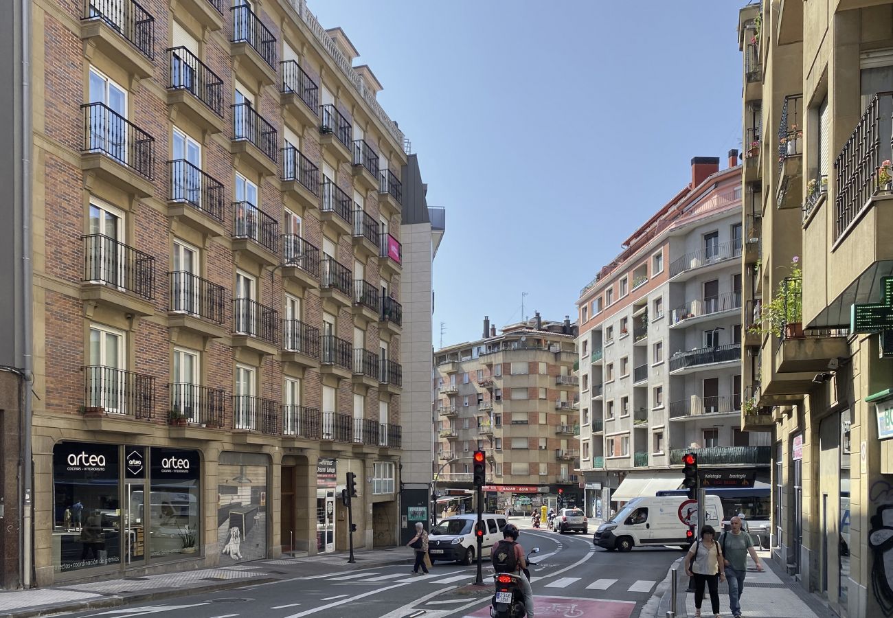 Apartment in San Sebastián - Always Easy I Cristina Enea